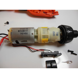 Черный и Decker Pivot Plus PD600 Замена двигателя